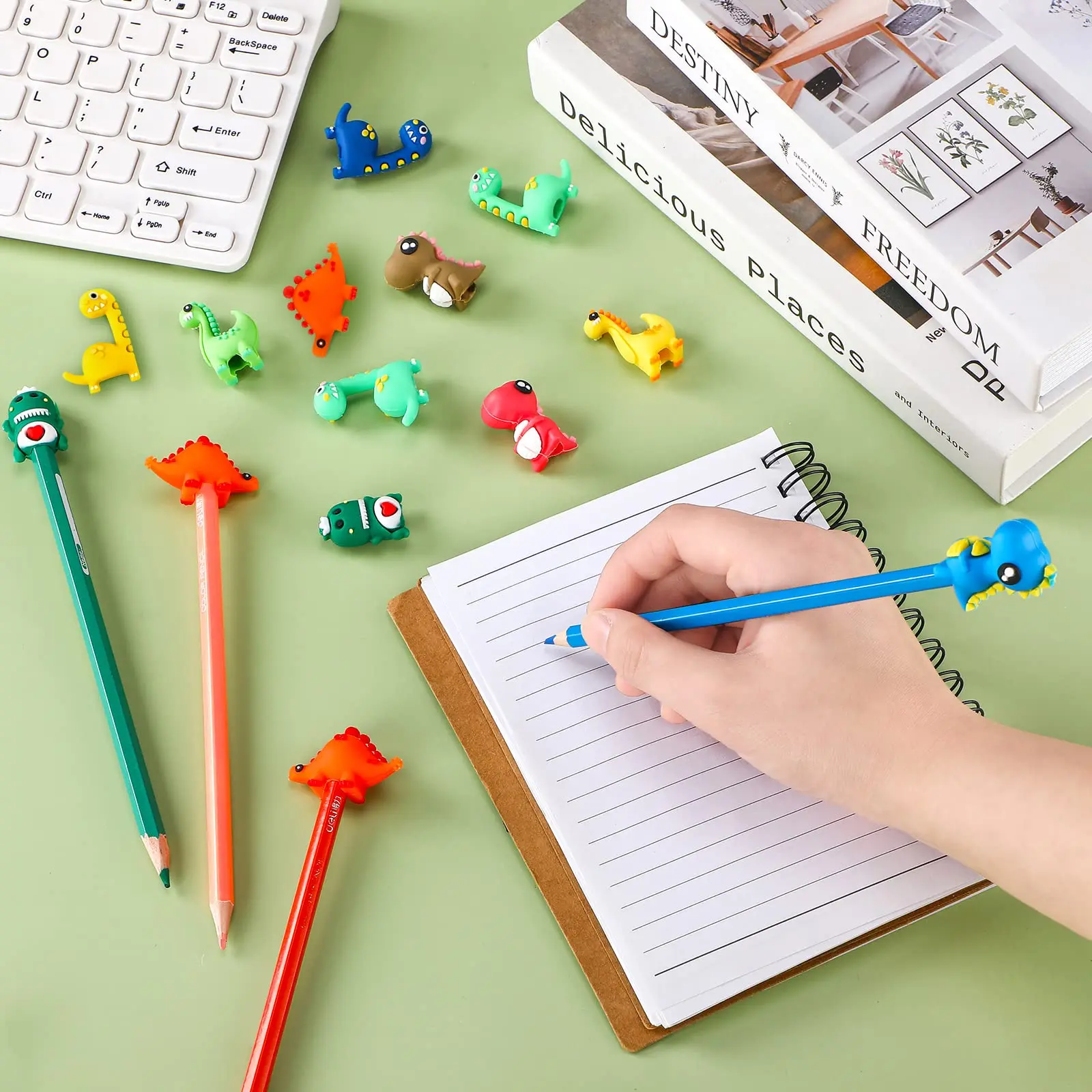 Топперы для карандашей из аниме, оптовая цена, изготовленные на заказ, пластиковые, ПВХ, резиновые, для детей, сувенир, 20 дней, персонажи ТВ и фильмов, индивидуальный дизайн/логотип