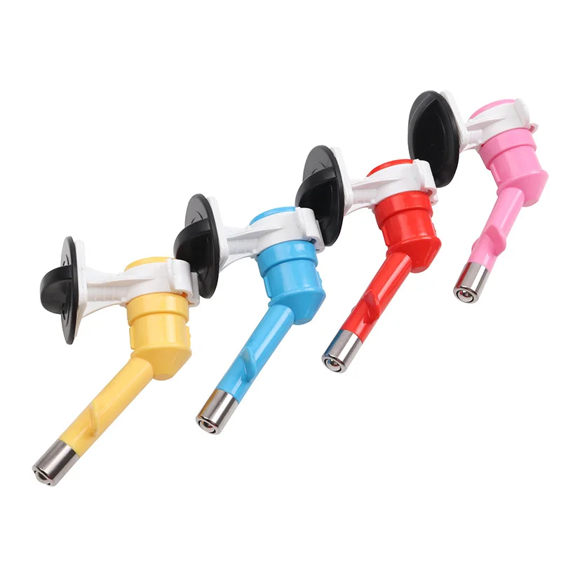 Wholesale Hanging Cage Pet Slower Drinking Bottle Portable Automatic Cat Dog Water Dispense Water Feeder