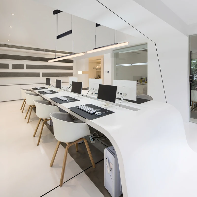 Premium Linear Suspended Light - Wide Voltage Quartz Crystal 3000K LED Pendant for Hotel Interiors, Elegant Lighting Solution