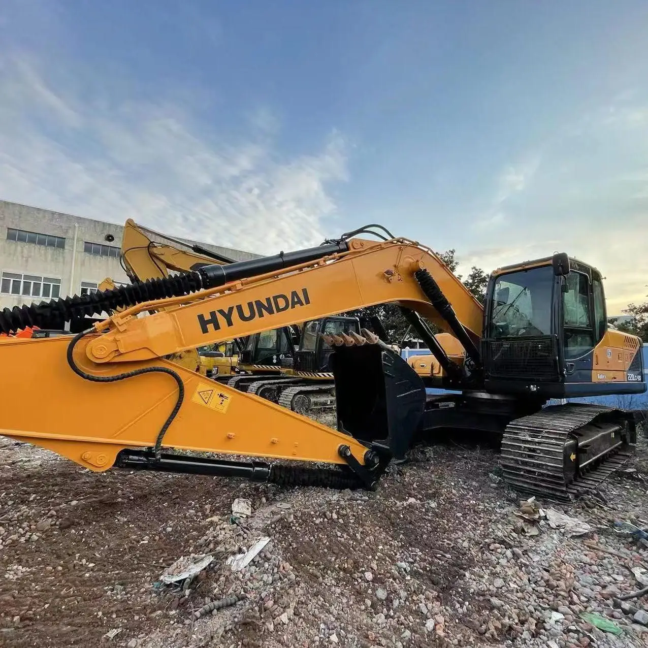 High quality Hyundai 220-9 used excavator, original R220LC-9S 22 ton Crawler Excavator with low hour