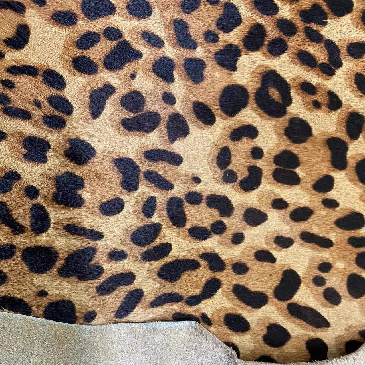 Корова из натуральной кожи