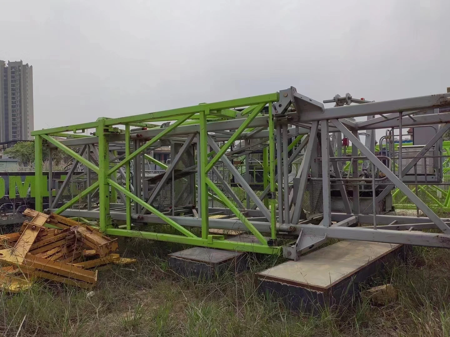 China good price of Green Aurora flat-top used tower crane  6013 6T year 2020 Zoomlion