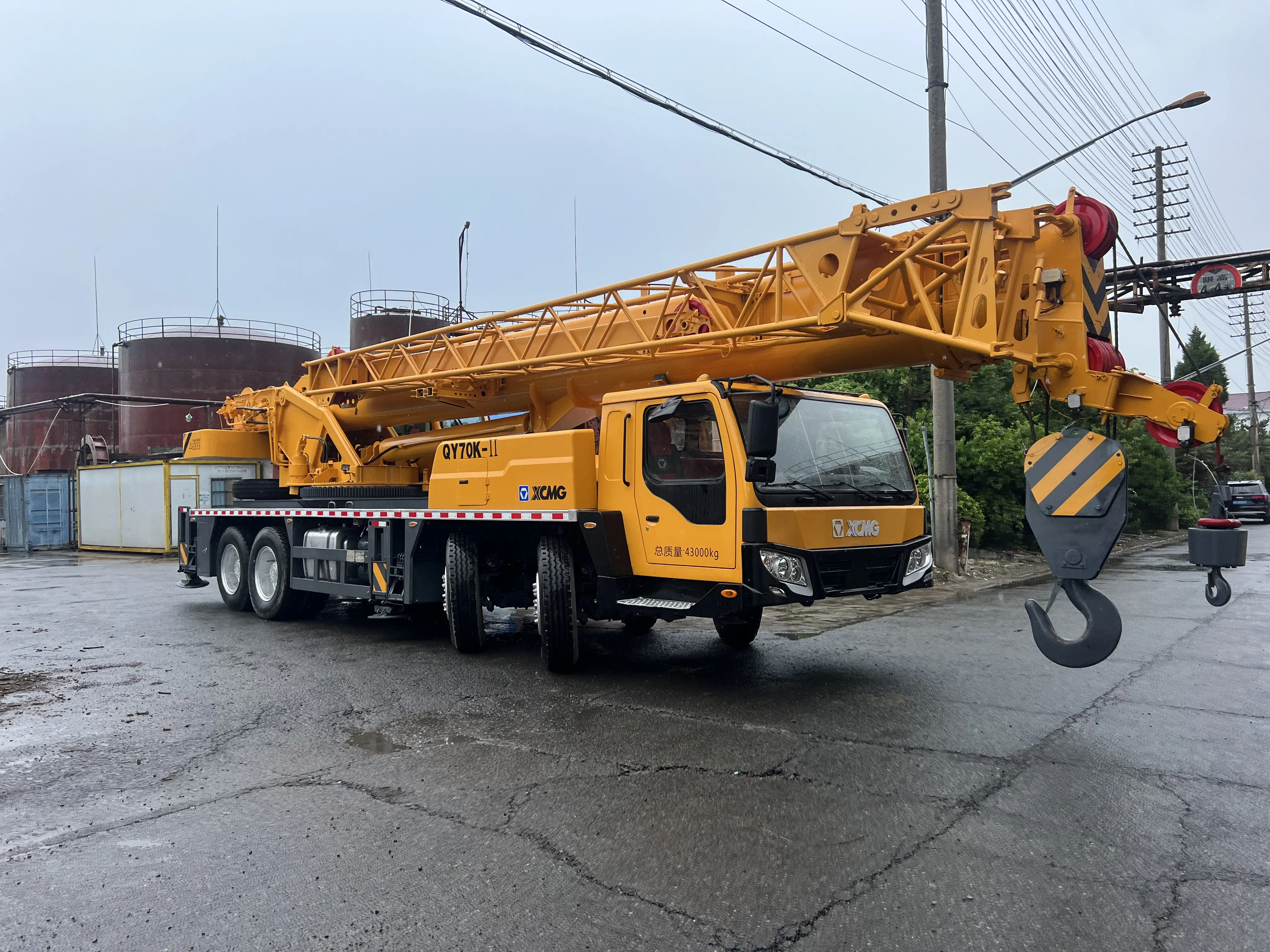 Domestic used 70 tons car crane, 90% new, spot supply, professional foreign trade export service, welcome to buy