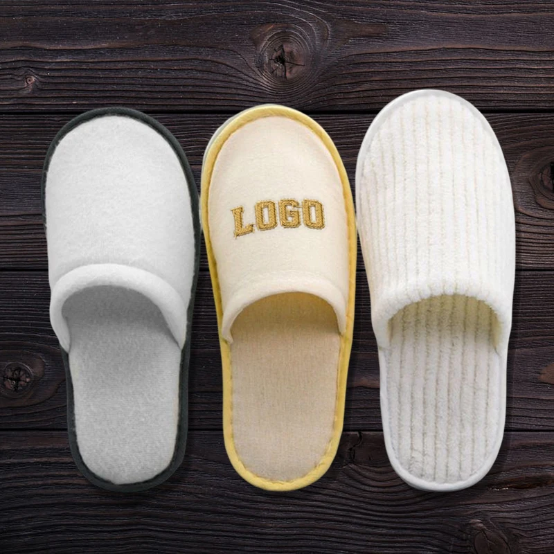 Wholesale Low Moq Custom Logo Guest Comfortable White Spa Bathroom Soft Slides Slippers For Unisex Disposable Hotel Slippers