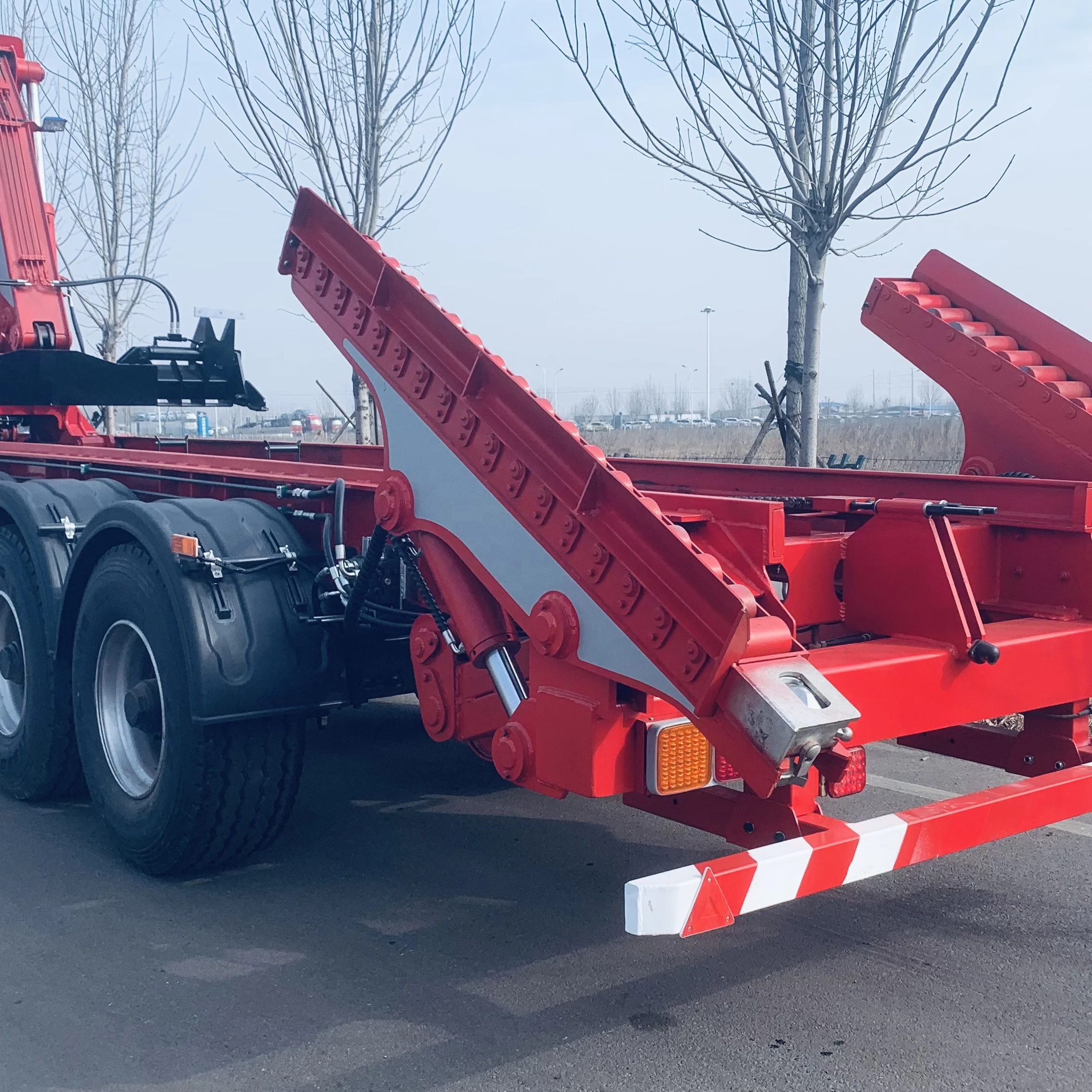 Container self-loading and unloading special vehicle products