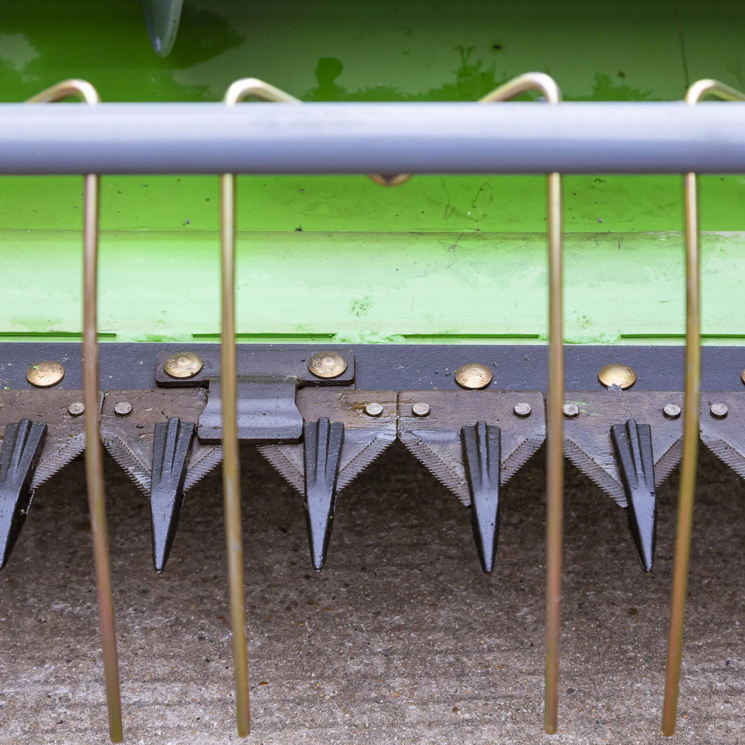 Rice Combine Harvester Factory Supply Grain Harvester with Crawler Cheap Price Hot Sale