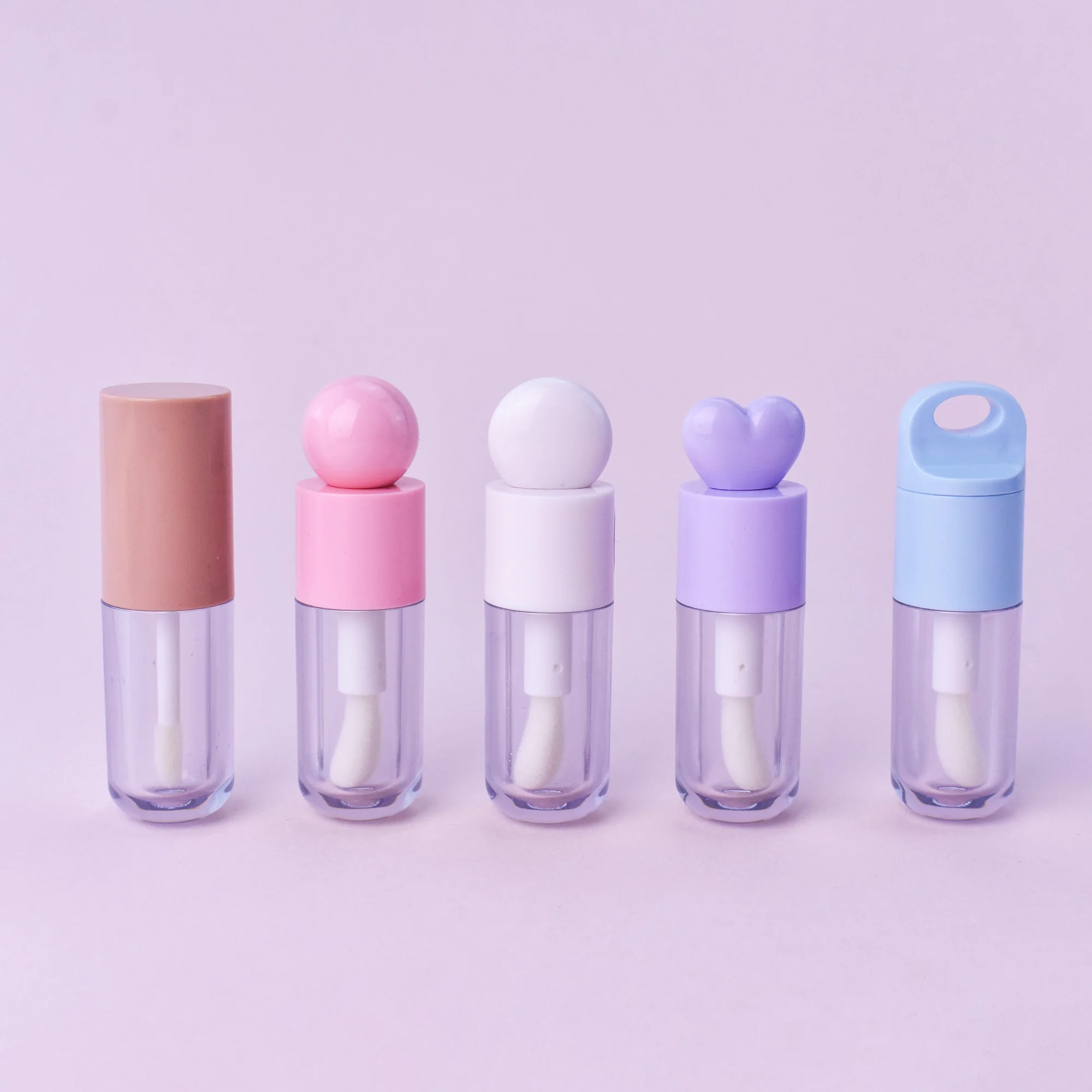 In Stock 5ml Pink white  Top Cute Heart Shape Tube Doe Foot Unique Large Brush Chunky Lip Gloss Tubes Packaging