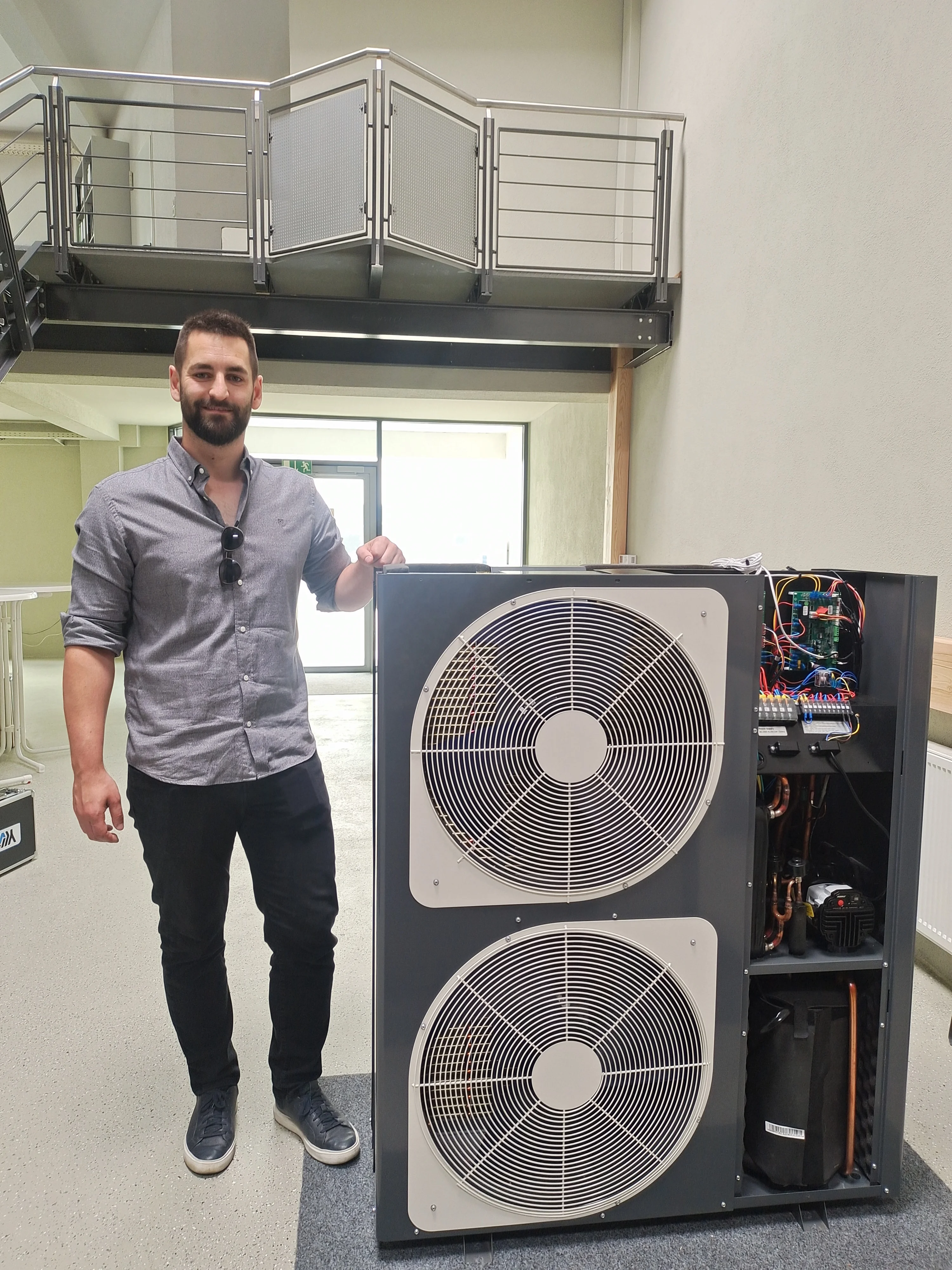 Heating Cooling Air to Water Heatpump 10KW 20KW 22KW pompy ciepla  WIFI R32 DC Inverter Air Source Heat Pump Water Heater