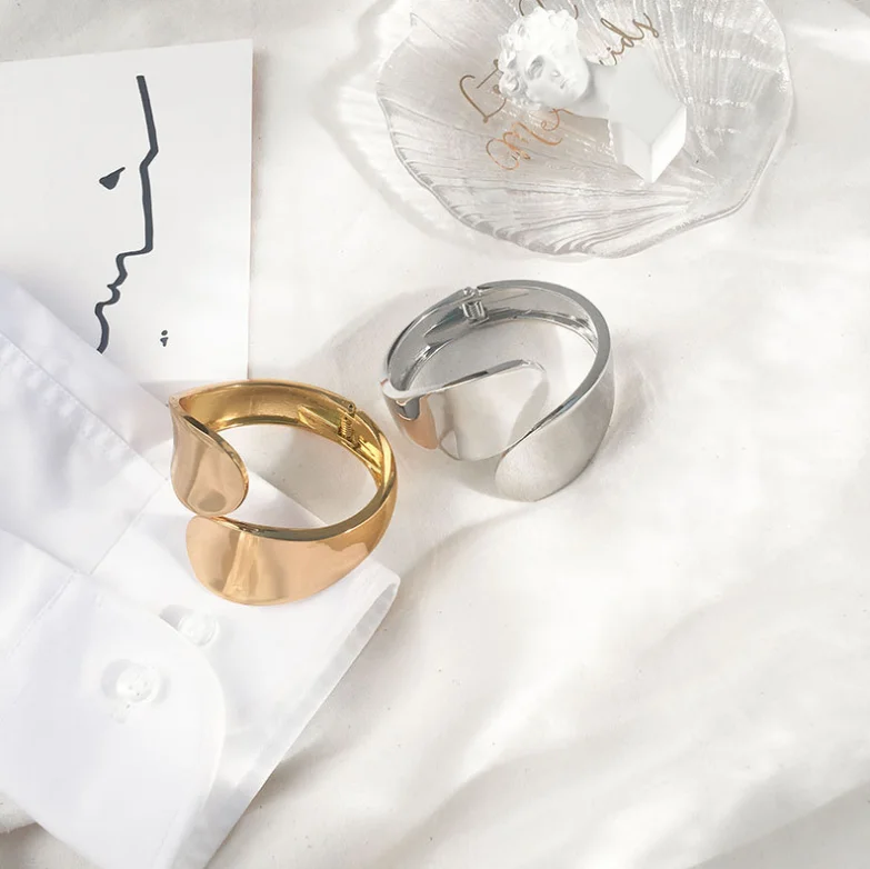 Fashion Punk Hiphop Wide Bangles Bracelet For Women Statement Alloy Bangle Jewelry Femme Accessories