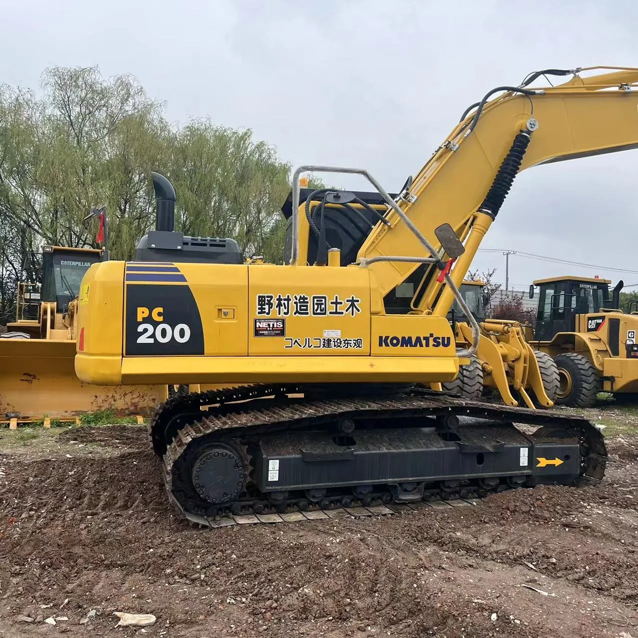 Secondhand komatsu PC200 pc200-7 pc200-8 pc220 excavator low price high quality Construction works machinery in good condition
