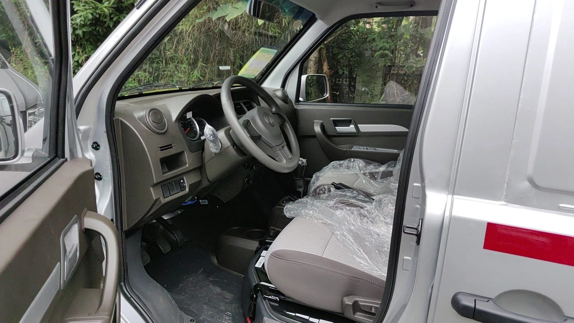 Микроавтобус DFSK dongfeng sokon k05