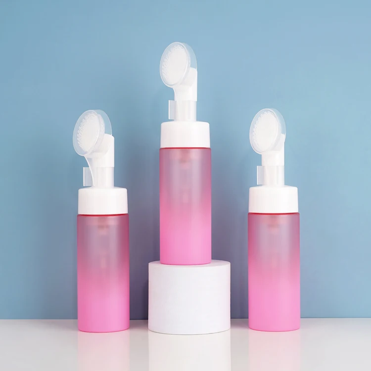 Stock Cosmetic Packaging Bottle 150ml Pink Foam Bottle With White Cleaning Massage Silicone Brush Pump
