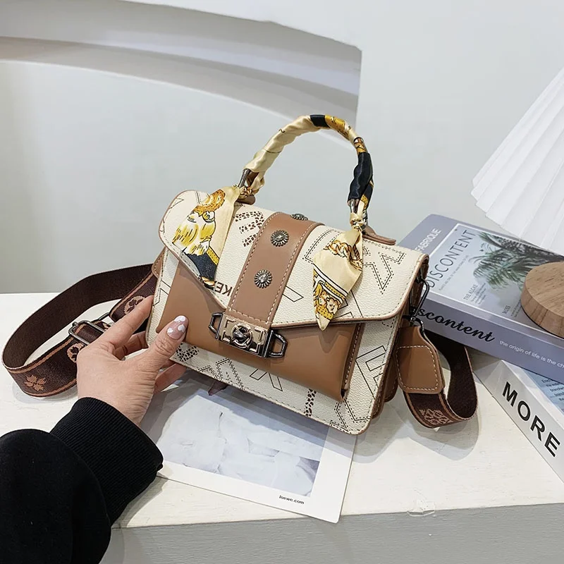 Wholesale Fashion Design Small Hand Bags For Women 2023