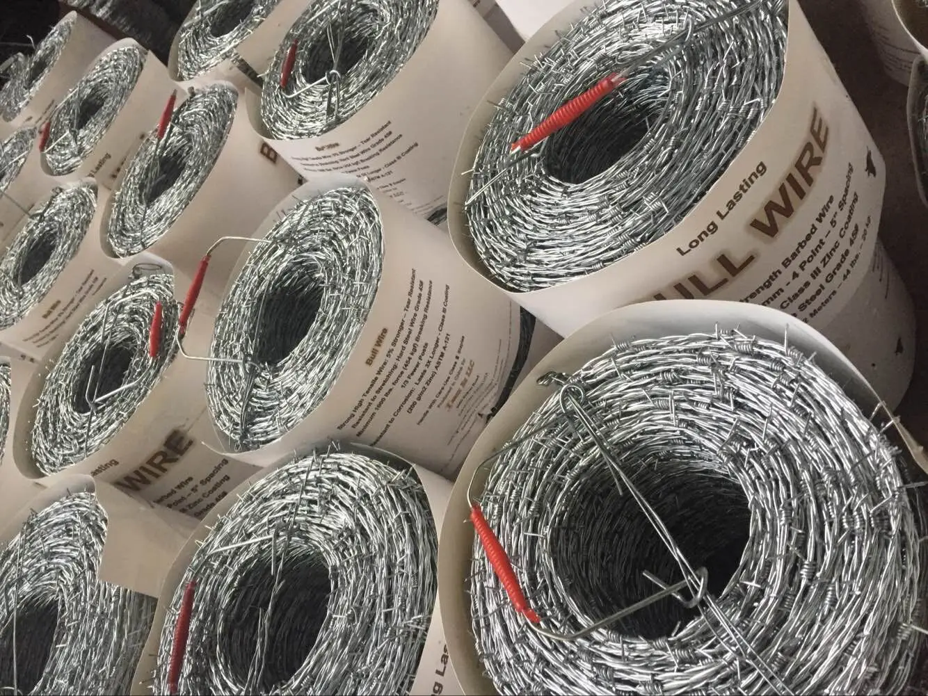  1.6mm 500m 25kgs/roll Arame farpado Security Hot Dipped Galvanized Barbed Wire for