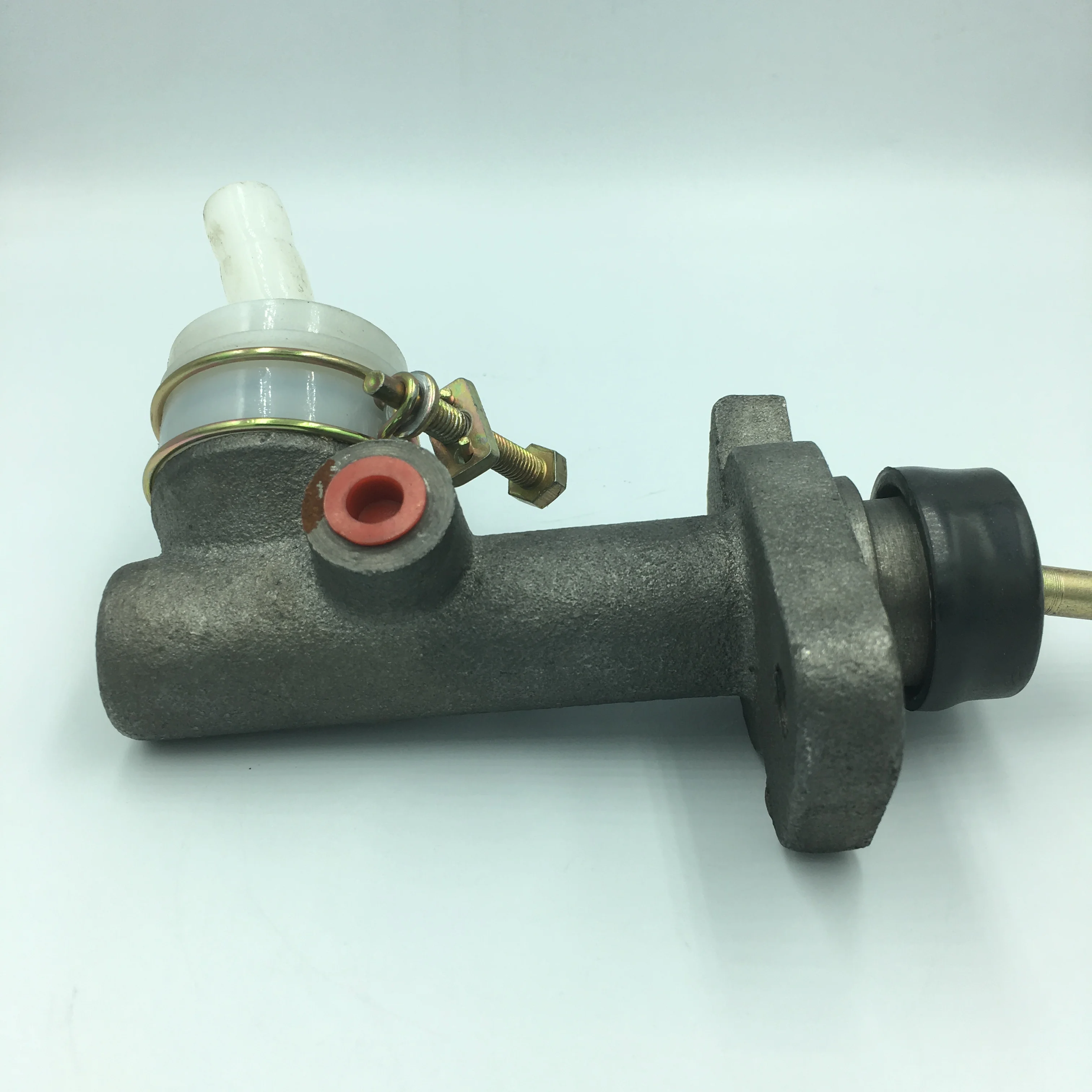 Manufacturers sell high quality clutch pump and clutch main pump and clutch main cylinder CA1046