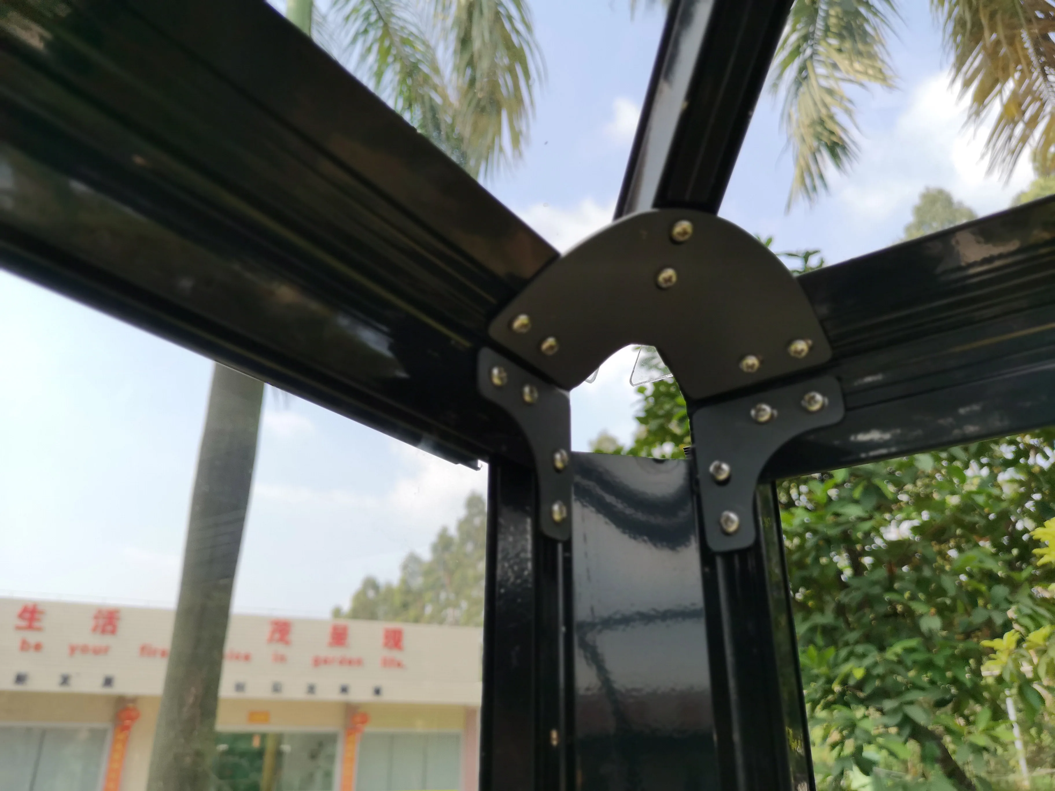 Manufacturer Popular Design Garden Greenhouse Customized Aluminum Sunroom Glass House Garden Buildings Agriculture Greenhouse