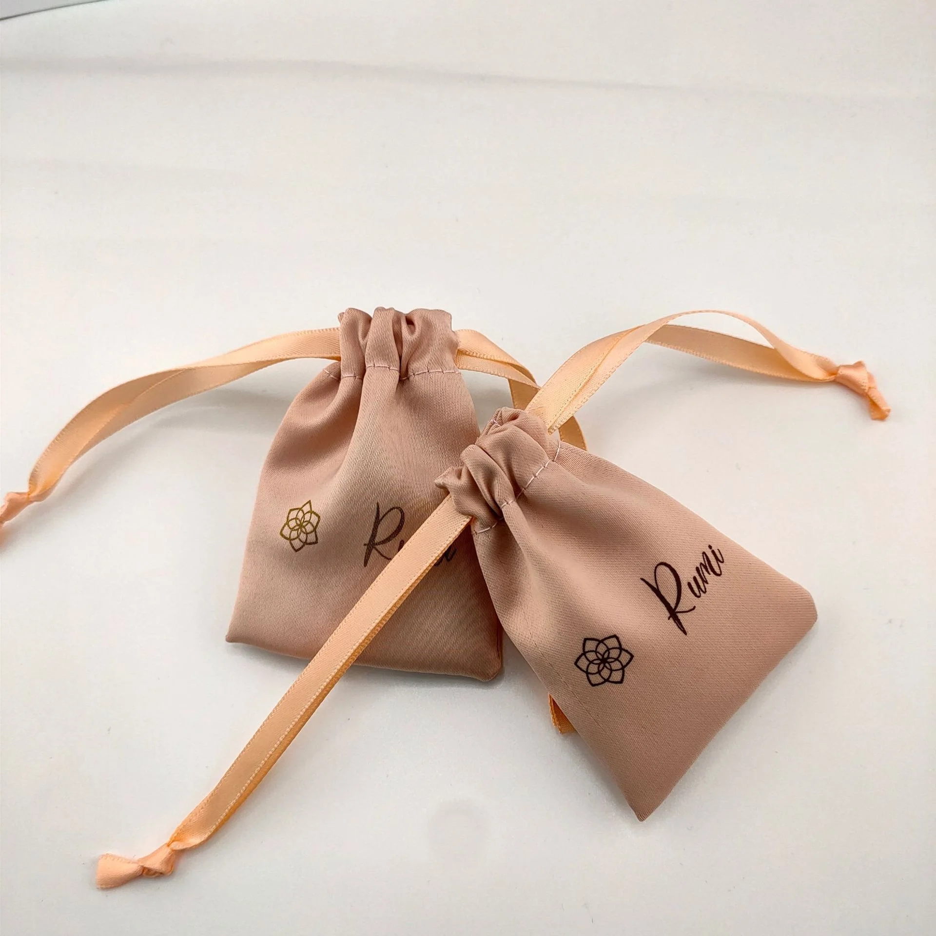 Eco custom logo small business drawstring silk gift bag satin jewelry pouch  satin textile packaging bag wholesale