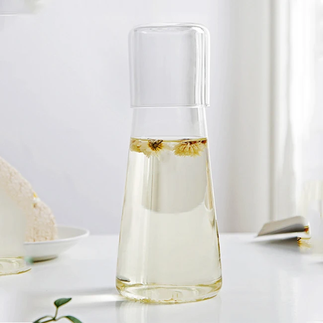 Pyrex glass water carafe