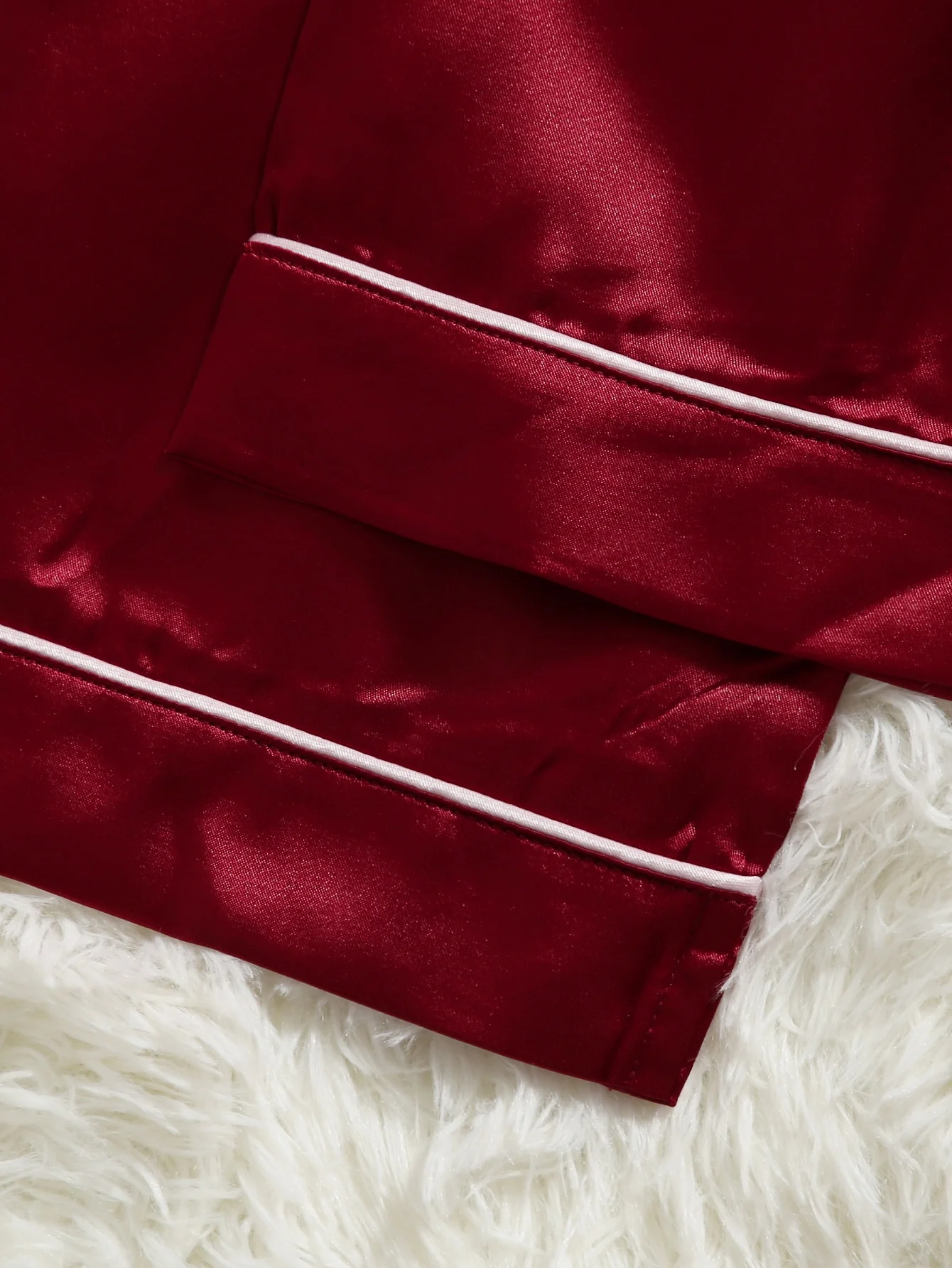 Factory Wholesales Christmas Women Satin Long Pajamas Set Two Pieces Silk Sleeve Logo Embroidery
