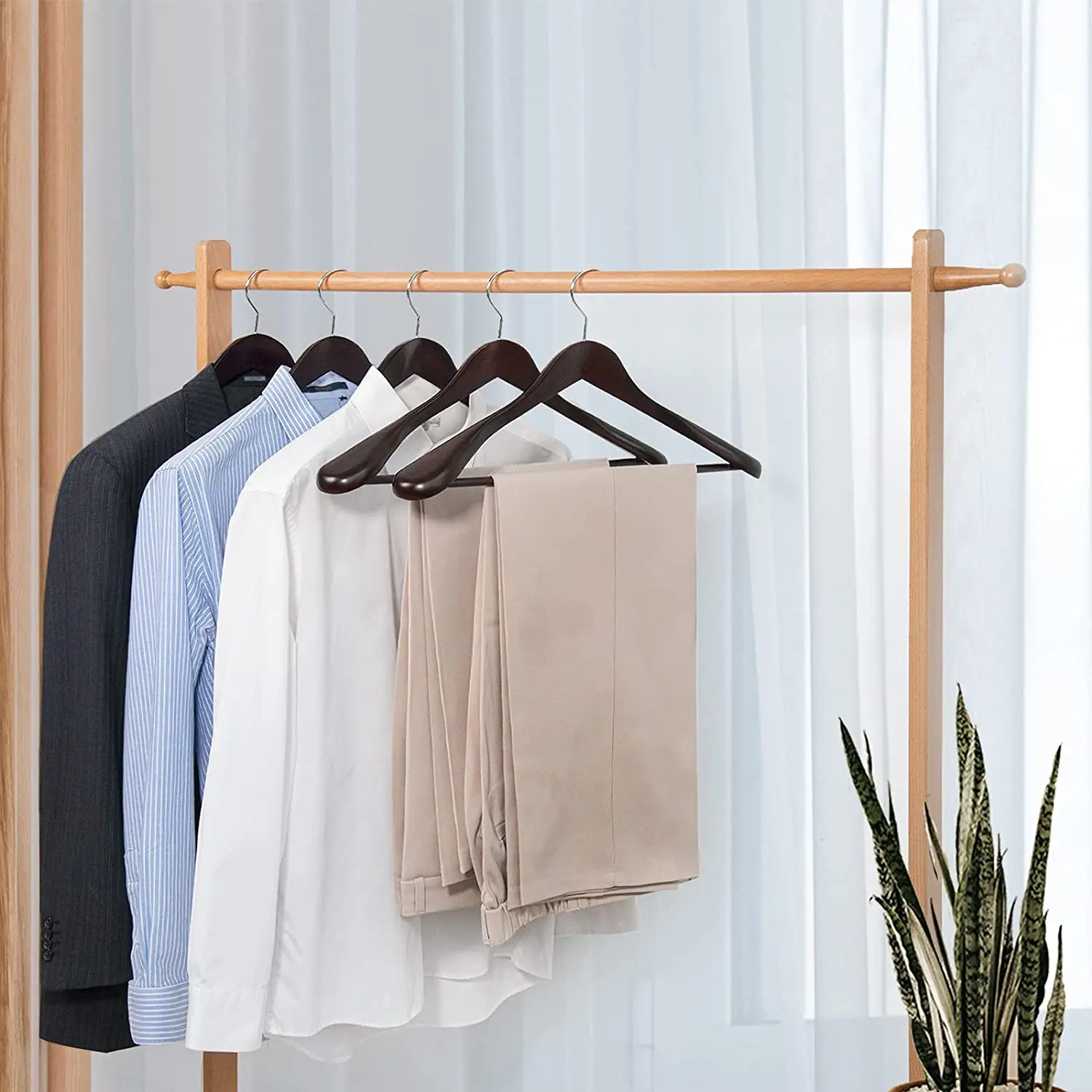 Factory Direct  High Quality Wooden Hanger Clothes Metal Hook   Wide Shoulder Hanger