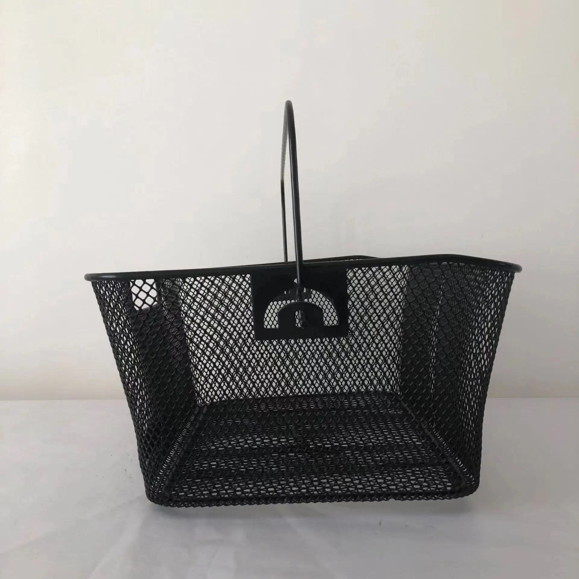 Factory price Rear Bicycle Basket Bike Basket Plastic Bike Carrier Baskets Accessories