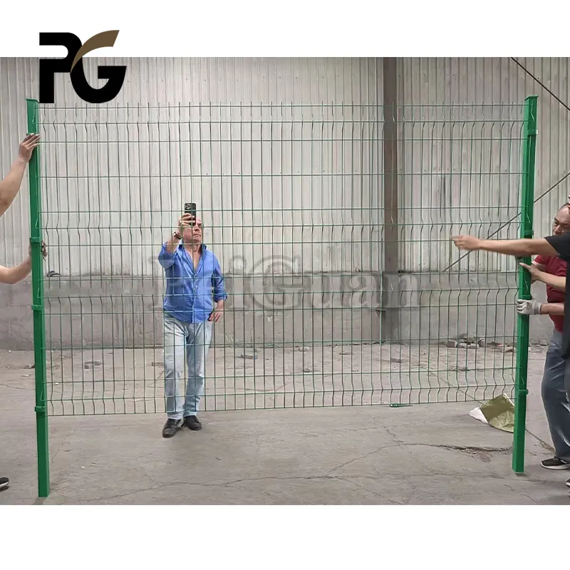Easily Assembled 3D Welded Mesh Fence Panel Galvanized and Pvc Coating Green Triangle 3d