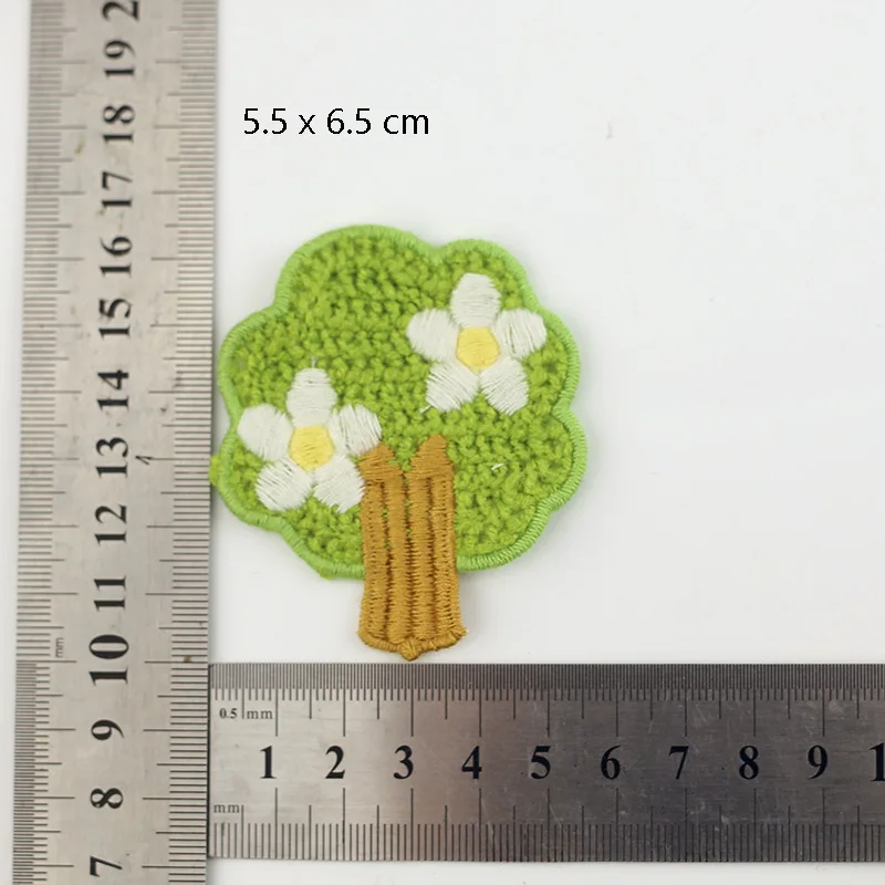 2024 Custom cute Cartoon tree crochet fabric iron on patches  for kids clothing DIY accessories