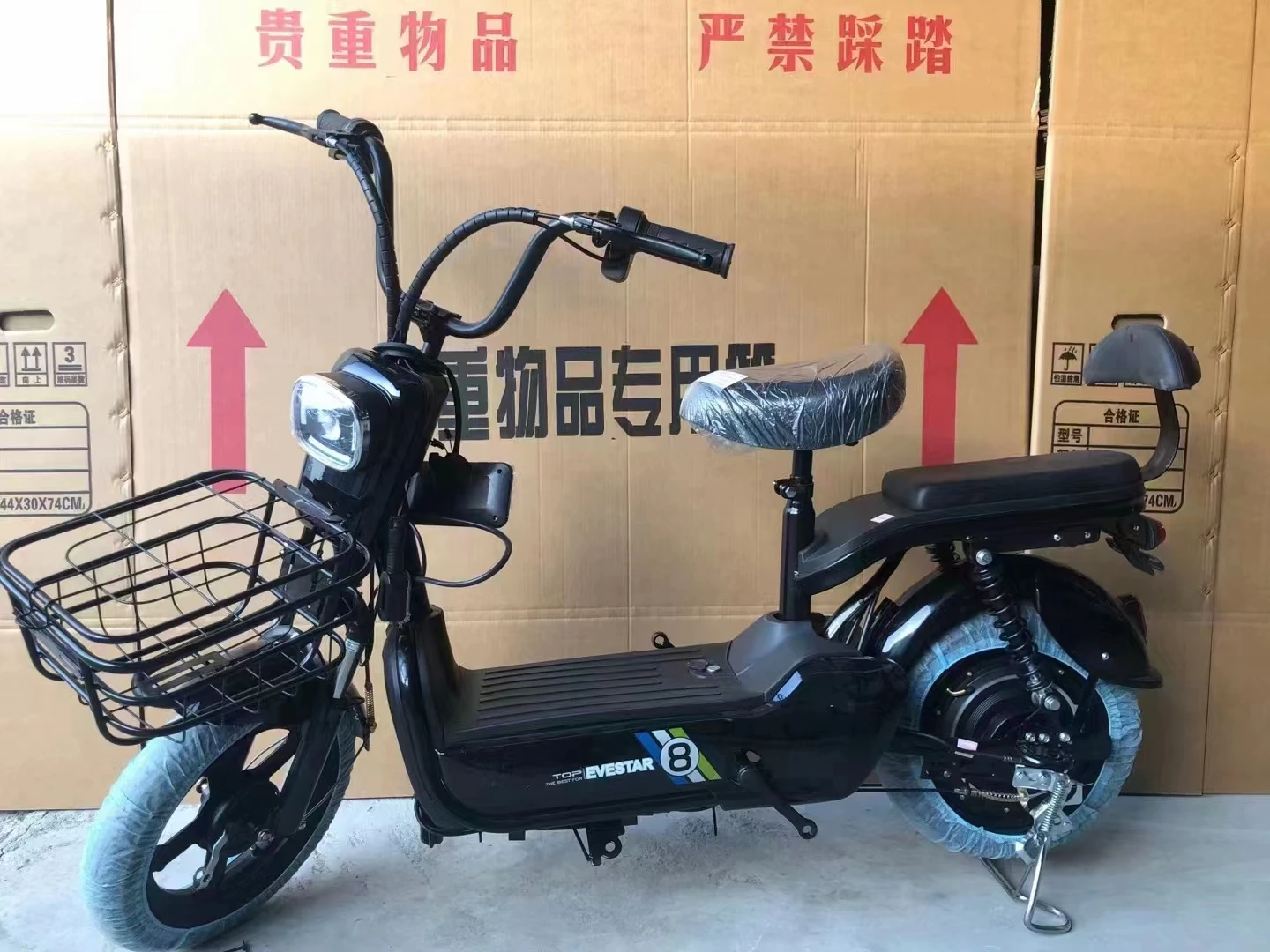 2023 Hot Sale Mini Size Folding Electric Bicycle 400w 48v 14 Inch Electric City Bike Foldable Electric Bike