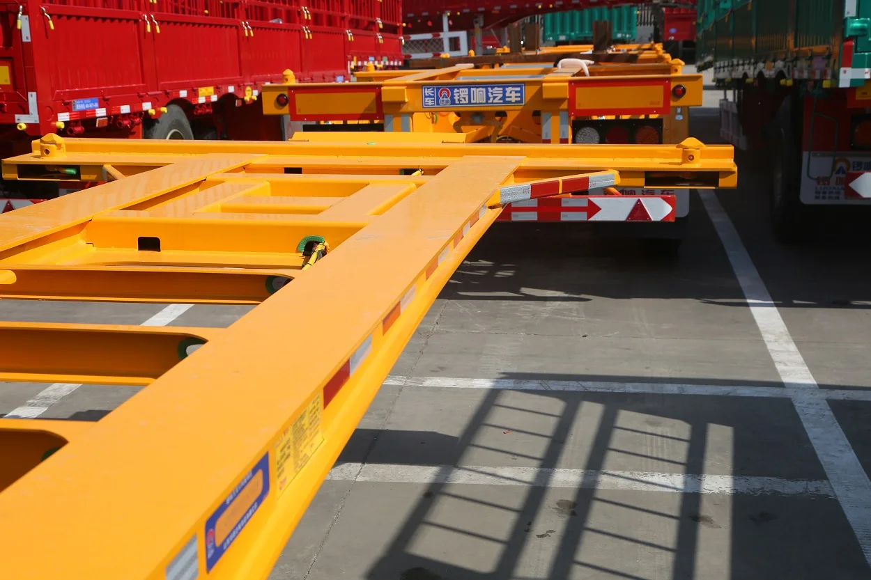 40feet Shangdong Direct Factory Semi 3AXLE Skeletal Trailer Special Vehicle Automotive skeletal trucktrailer container skeleton