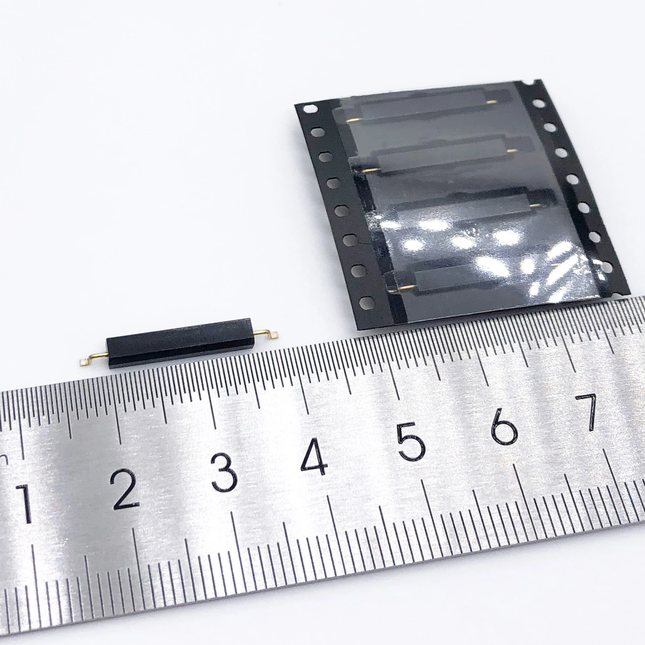 Reflow Soldering Surface Mounted/SMD Reed Switch/Magnetic Sensor