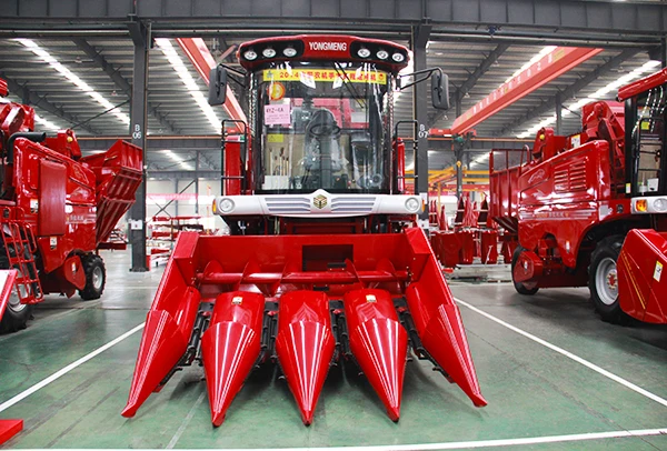 4 Lines Harvesting Machine Agriculture Yongmeng Self-propelled Corn Harvester Mini Combine Harvester For Sale