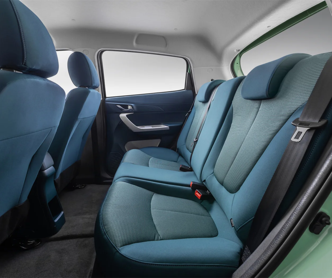 china factory low price Energy saving solar electric cars EQ electric vehicle 4 wheels hatch back