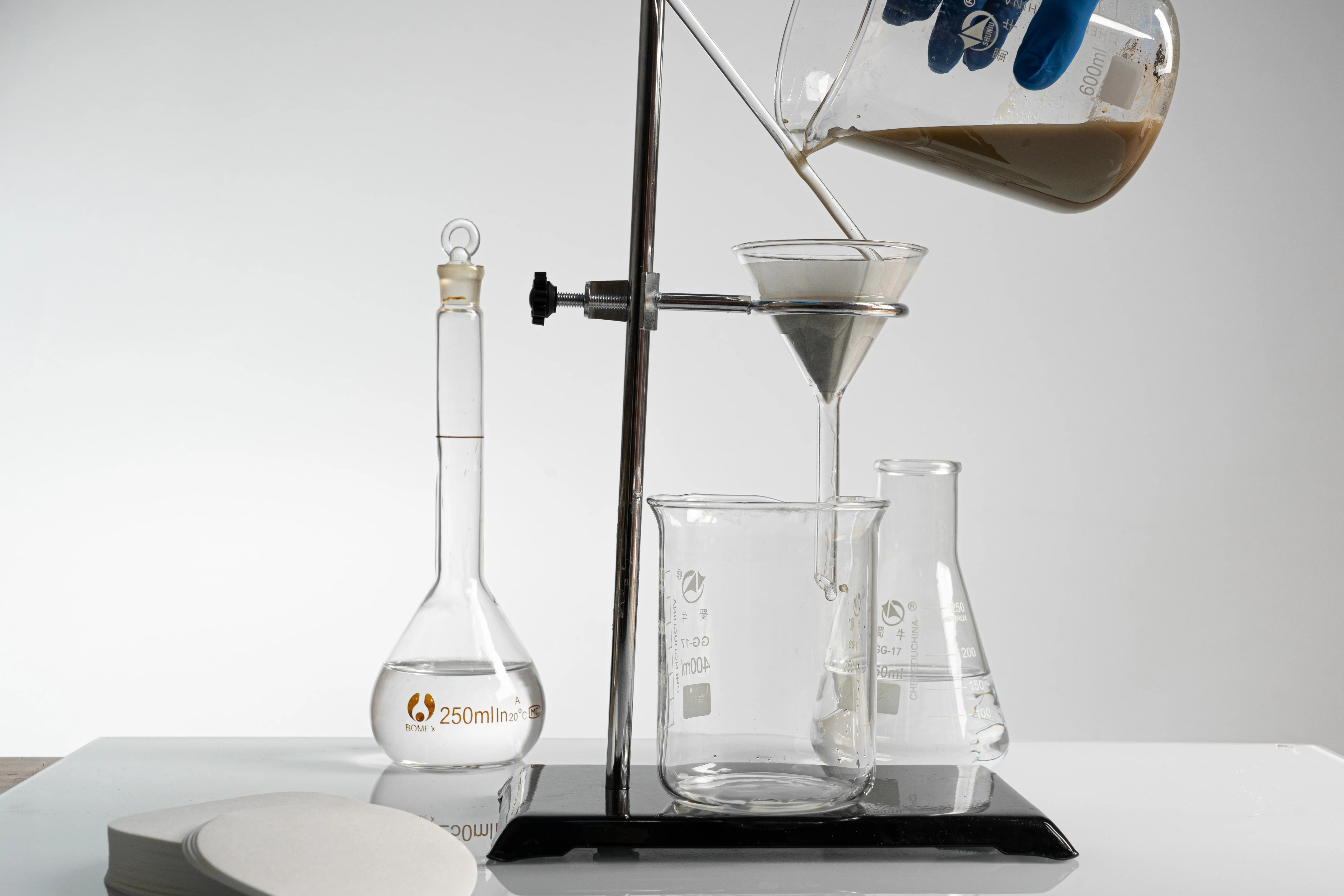 NEWSTAR  Ashless Filter Paper for Inorganic Analysis Medium-fast Speed Quantitative Filter Paper Grade 43 for lab funnel use