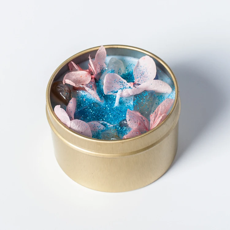 lidded handmade tin custom wholesale gifts fragrance soy wax luxury scented candle withdried flower and healing crystal