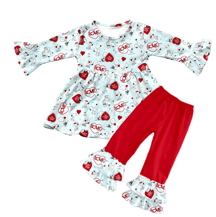 new design Wholesale boutique valentines day fashion baby girl appliqued outfit Customized clothes