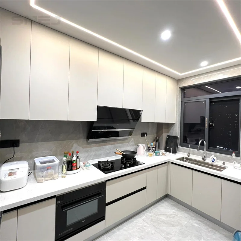 Modern Custom Designs Ready to Assemble Kitchen Cabinets Modular Complete sets White Solid Wood Cabinet from China