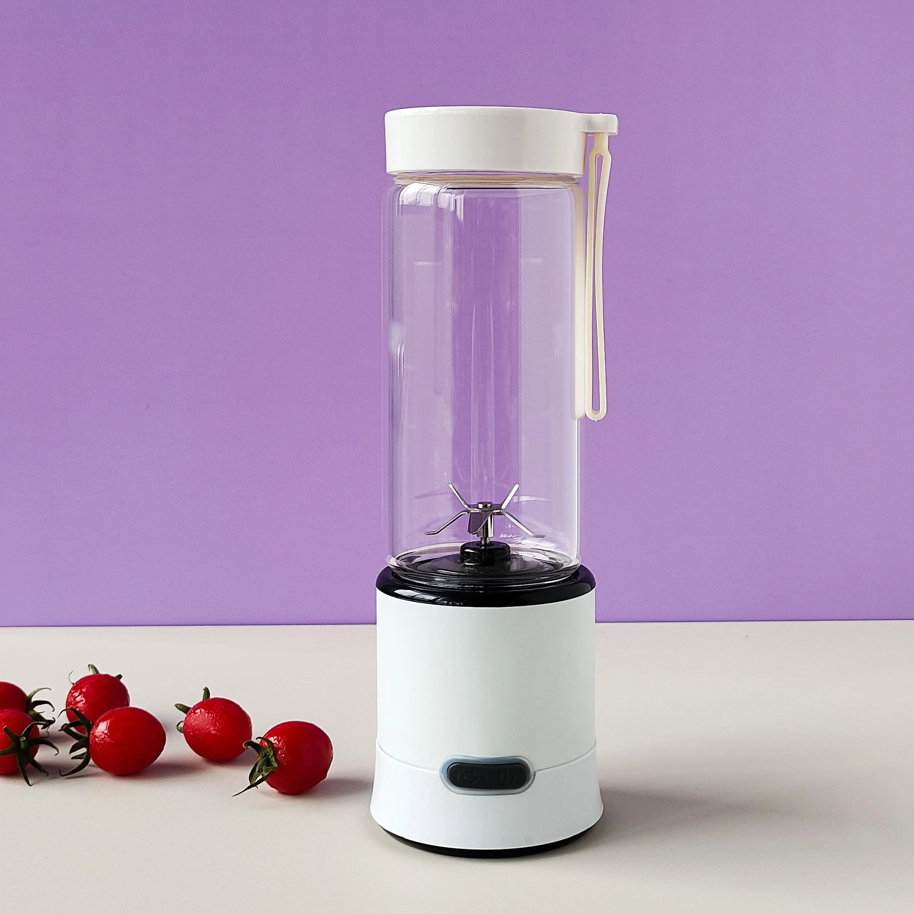 Wholesale Rechargeable Smart Mini Juicer Bottles Multifunctional Portable Blender 6 Blade Ice Breaker