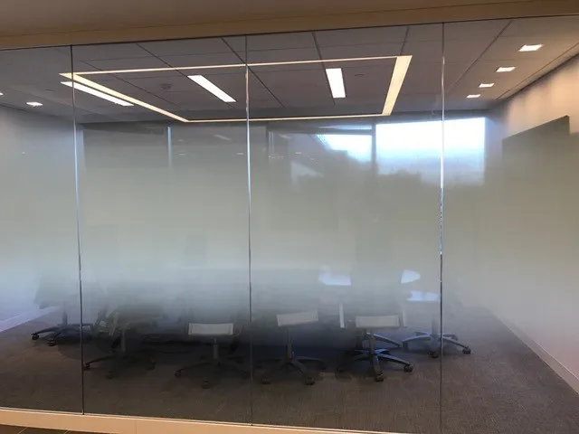 LF19DFG Dual Feather Gradient Close Up Office Glass Privacy Film living room bathroom decorative office film