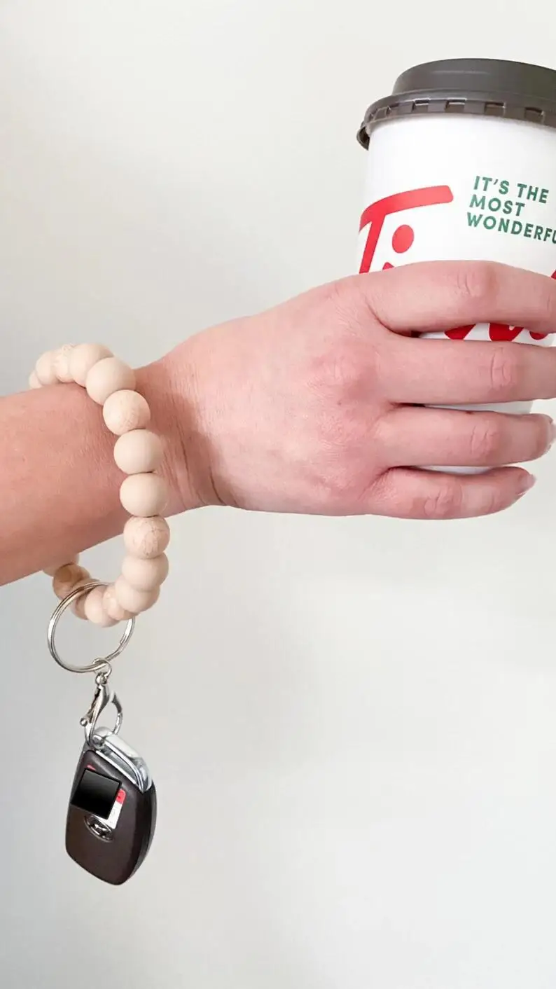 Trendy Cheap Beaded Bracelet Designer For Silicone Bead Wristlet bangle with silver plated Keychain bag accessories