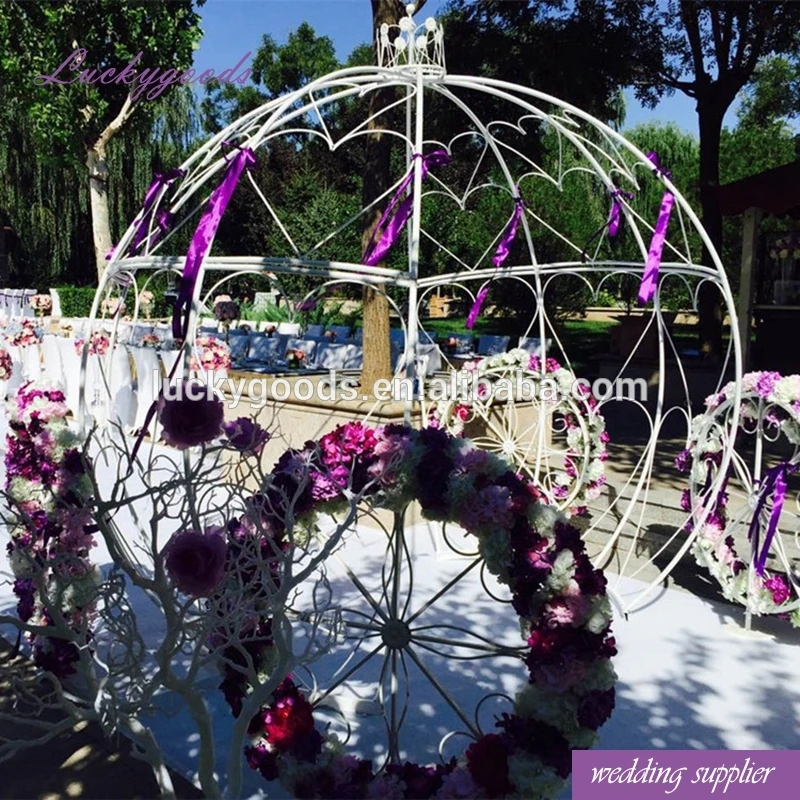 LDJ873 popular selling pumpkim shape white metal wedding arch for stage decoration