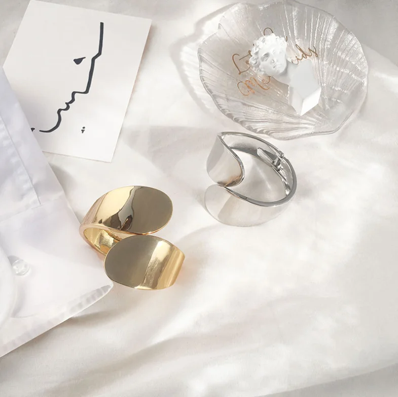 Fashion Punk Hiphop Wide Bangles Bracelet For Women Statement Alloy Bangle Jewelry Femme Accessories