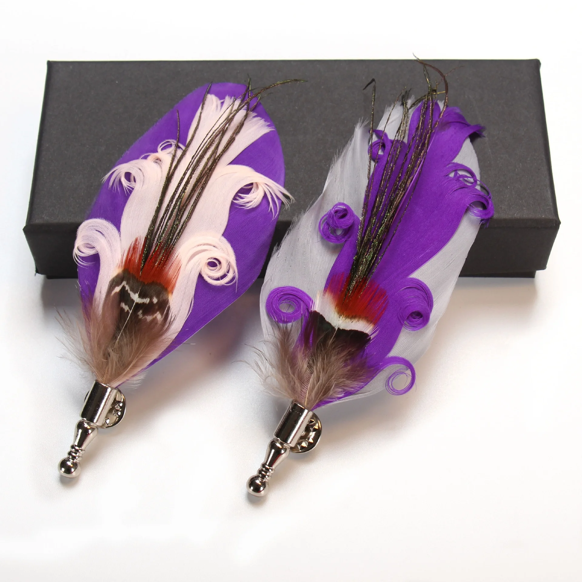 Colorful Animal Feather Brooch Pins Curly Hair Alloy Brooch for Men Jewel Cloth Decoration