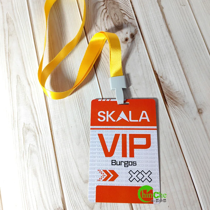 NO Minimum Laminated Plastic VIP Pass Badge Access Control Pass VIP Card with Lanyard Custom