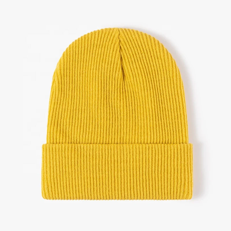 Wholesale in stock unisex plain acrylic colorful winter hats custom woven label tag rubber leather patch thick knitted beanie