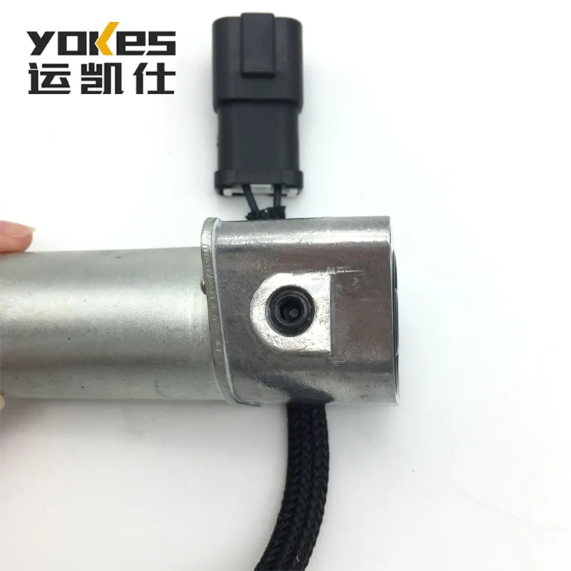 Excavator Accessories PC200-6 Main Pump Solenoid Valve 702-21-07010