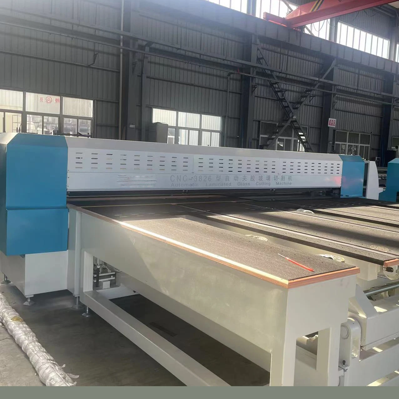 High-Tech Automatic Laminated Glass Cutting and Laminating Machine - CNC Precision