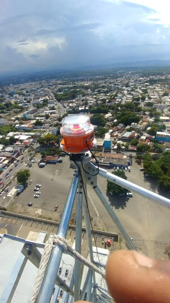 Towers,Poles,Antenna Icao Red Medium Intensity 2000cd Obstruction Light Aviation Light Obstacle Light