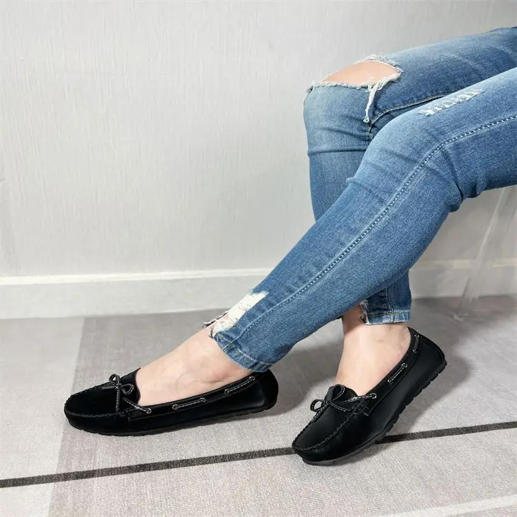 Women Closed Flat Shoes Ladies Pretty Flat Summer Flat Strap Shoes Leather Loafer Shoes