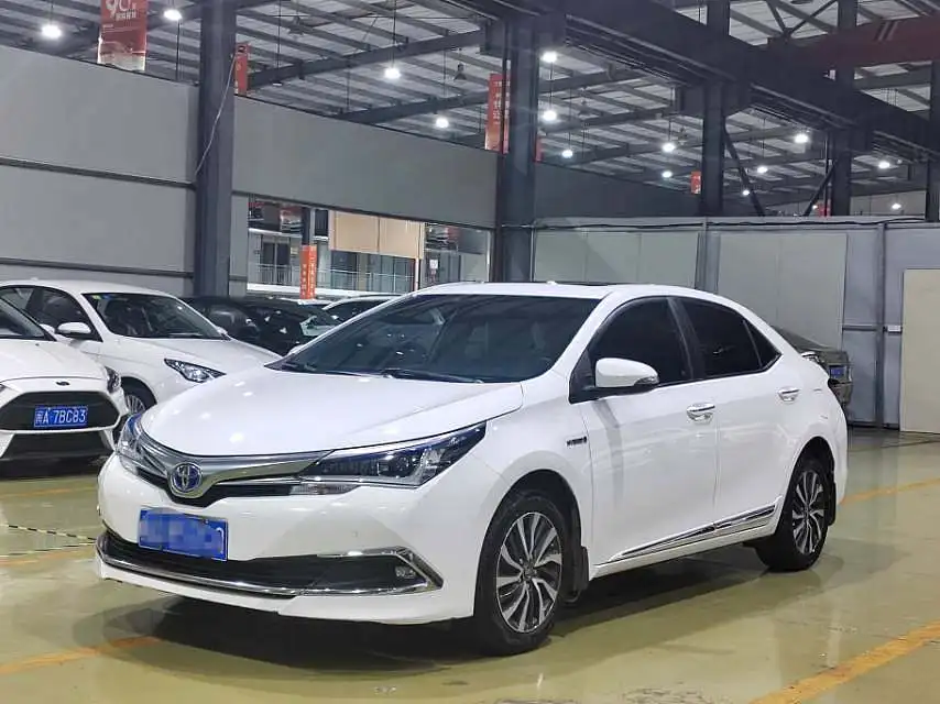 Используемый 2017 TOYOTA Corolla 1 8 CVT Элитный классический автомобиль подержанные гибридные автомобили Toyota на продажу