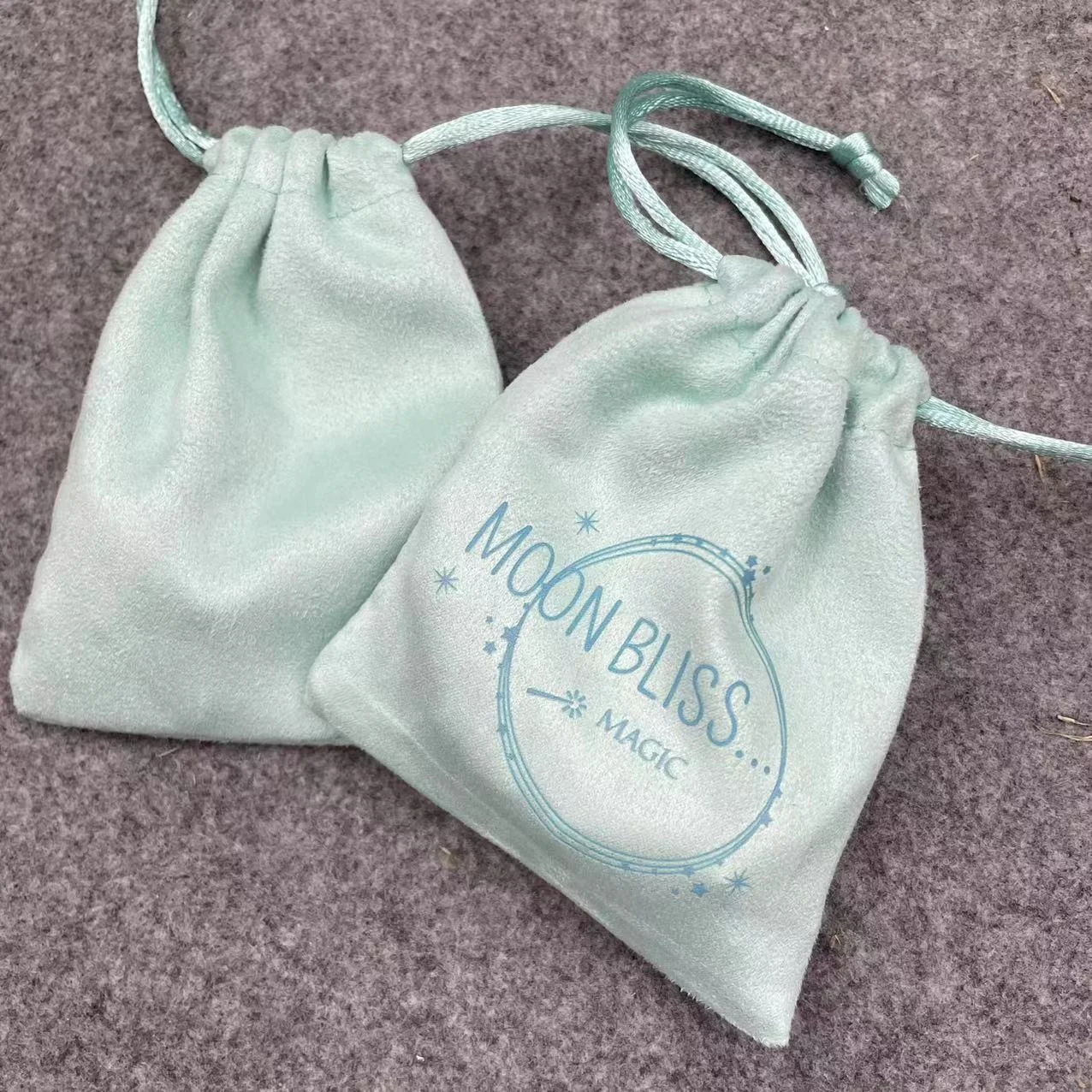 9*7cm Green Velvet Fabric Jewelry Pouches Small Drawstring Storage Packing Bag with Custom Logo Printed